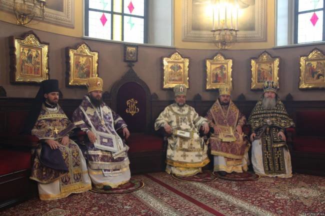 В Иерусалиме архиерей Днепродзержинской епархии в Троицком соборе Русской Духовной Миссии помолился за Украину (фото) - фото 5 В Иерусалиме архиерей Днепродзержинской епархии в Троицком соборе Русской Духовной Миссии помолился за Украину (фото) - фото 5