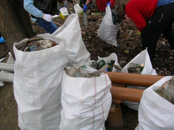 Разгребая горы мусора: одесситы сделают свой город чище и наряднее (ФОТО) (фото) - фото 14