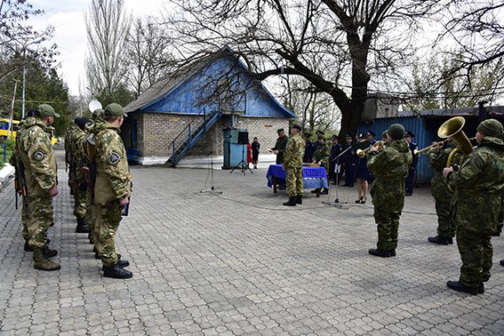 В Мариуполе бойцы из Ивано-Франковска за месяц задержали 172 нарушителя (фото) - фото 1 В Мариуполе бойцы из Ивано-Франковска за месяц задержали 172 нарушителя (фото) - фото 1