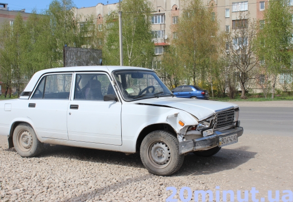 У Тернополі сталася ДТП за участю поліцейських (Фото) (фото) - фото 1 У Тернополі сталася ДТП за участю поліцейських (Фото) (фото) - фото 1