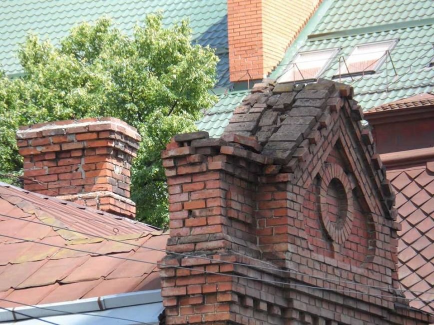 У Хмельницькому «відновили» фасад історичної будівлі на Подільській... У Хмельницькому «відновили» фасад історичної будівлі на Подільській (Фото) (фото) - фото 2