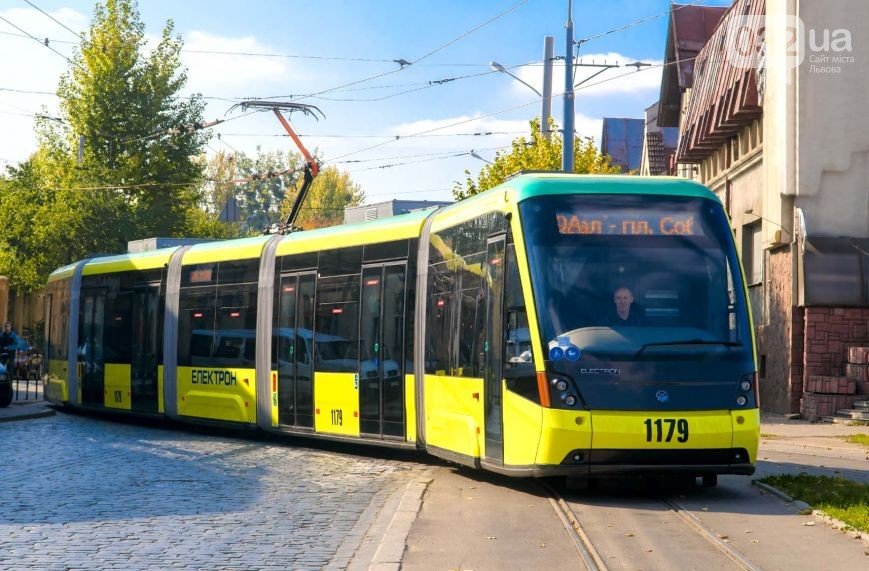 Де найдешевший проїзд в маршрутках, а де вигідніше користуватися трамваєм або тролейбусом, а може навіть таксі (фото) - фото 1 Де найдешевший проїзд в маршрутках, а де вигідніше користуватися трамваєм або тролейбусом, а може навіть таксі (фото) - фото 1