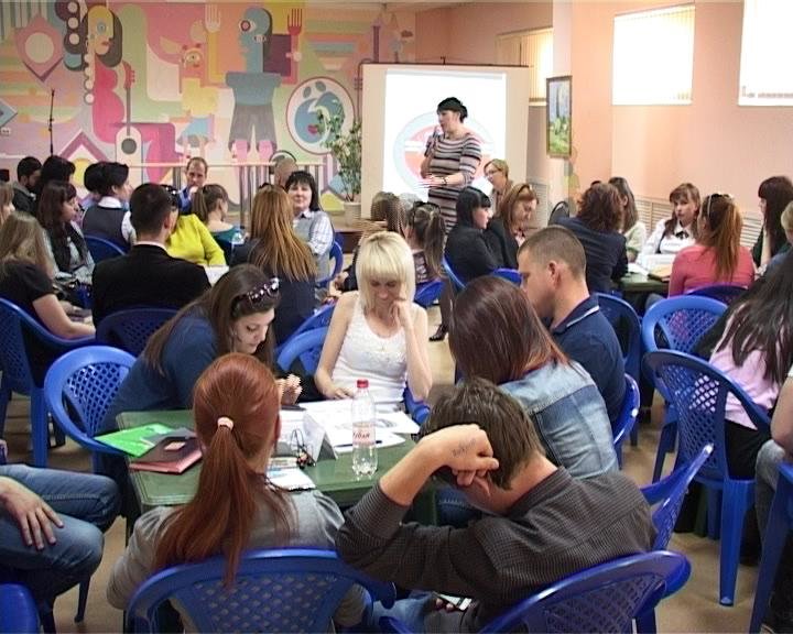 В Армавире руководители молодежных объединений Юго-Восточной зоны наметили стратегию дальнейшей работы (фото) - фото 1 В Армавире руководители молодежных объединений Юго-Восточной зоны наметили стратегию дальнейшей работы (фото) - фото 1