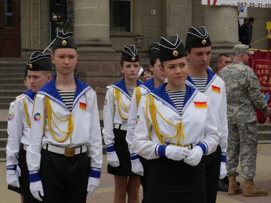 У центрі Тернополя пройшло масштабне патріотичне дійство (Фото) (фото) - фото 3 У центрі Тернополя пройшло масштабне патріотичне дійство (Фото) (фото) - фото 3