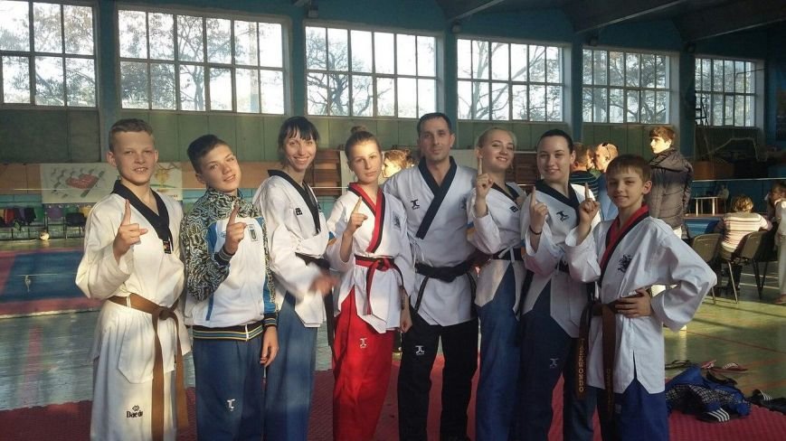 Днепродзержинские тхэквондисты стали призерами чемпионатов Европы и Украины (фото) - фото 1 Днепродзержинские тхэквондисты стали призерами чемпионатов Европы и Украины (фото) - фото 1