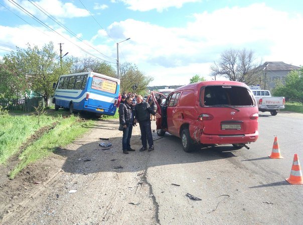 Под Одессой маршрутка с пассажирами попала в аварию (ФОТО) (фото) - фото 1