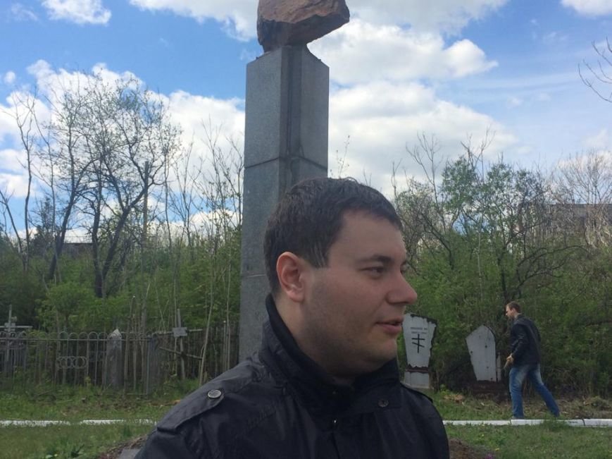 Студенты ПГТУ не знали, могилы кого они убирали на Централь..., фото-1 Студенты ПГТУ не знали, могилы кого они убирали на Центральном закрытом кладбище (ФОТО, ВИДЕО), фото-1