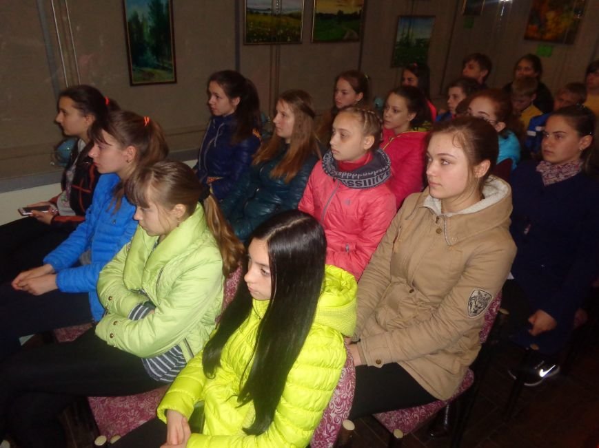 «Я должен снова видеть настоящие зимы и вёсны, вспыхивающие мгновенно…» - в Красноармейске (Покровске) состоялась экскурсия памяти, посвящённая Сергею Прокофьеву (фото) - фото 10 «Я должен снова видеть настоящие зимы и вёсны, вспыхивающие мгновенно…» - в Красноармейске (Покровске) состоялась экскурсия памяти, посвящённая Сергею Прокофьеву (фото) - фото 10