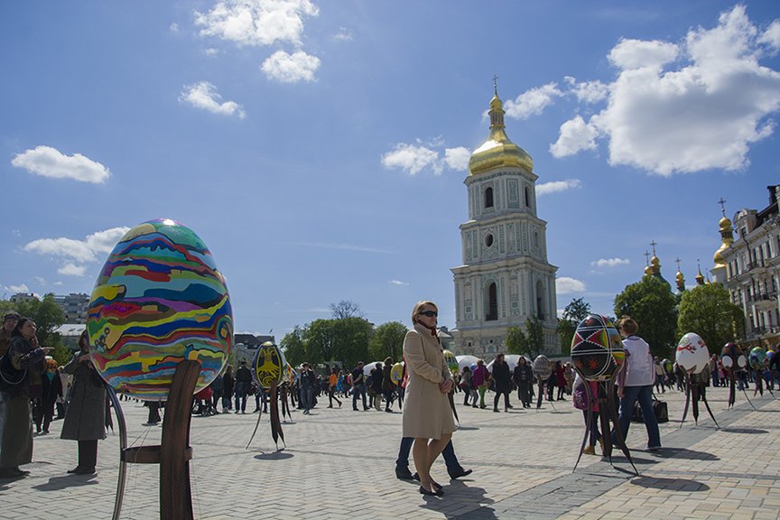В Киеве на Софийской площади открылся фестиваль писанок (ФОТОРЕПОРТАЖ) (фото) - фото 1 В Киеве на Софийской площади открылся фестиваль писанок (ФОТОРЕПОРТАЖ) (фото) - фото 1