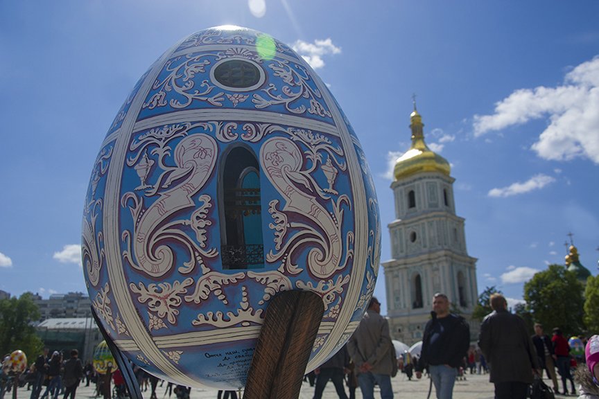 В Киеве на Софийской площади открылся фестиваль писанок (ФОТОРЕПОРТАЖ) (фото) - фото 1 В Киеве на Софийской площади открылся фестиваль писанок (ФОТОРЕПОРТАЖ) (фото) - фото 1