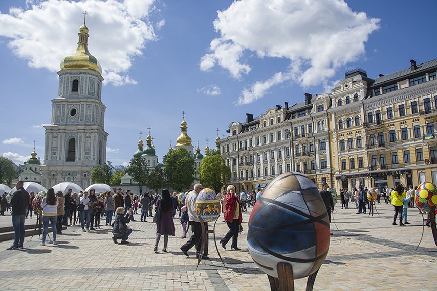 В Киеве на Софийской площади открылся фестиваль писанок (ФОТОРЕПОРТАЖ) (фото) - фото 1 В Киеве на Софийской площади открылся фестиваль писанок (ФОТОРЕПОРТАЖ) (фото) - фото 1