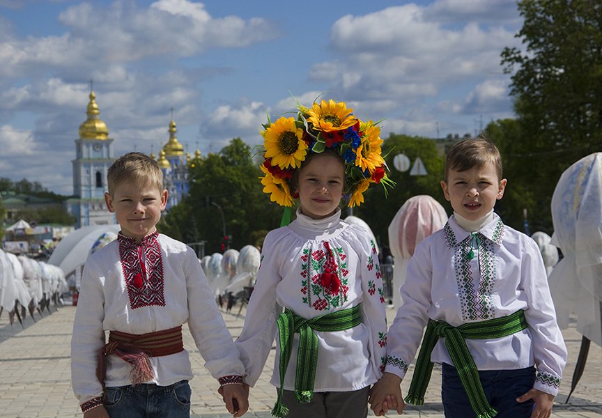 В Киеве на Софийской площади открылся фестиваль писанок (ФОТОРЕПОРТАЖ) (фото) - фото 1 В Киеве на Софийской площади открылся фестиваль писанок (ФОТОРЕПОРТАЖ) (фото) - фото 1