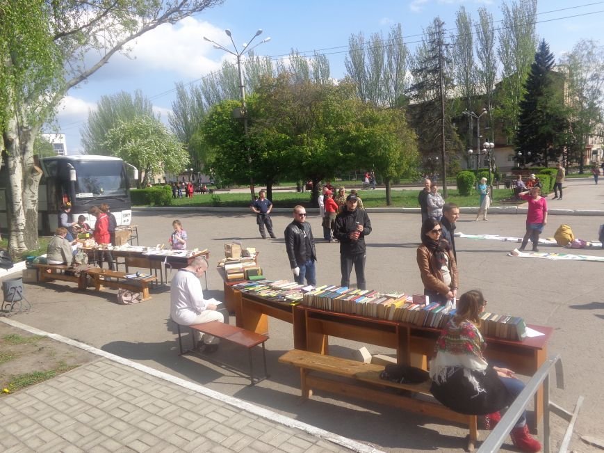 Студенты Красноармейска (Покровска) провели масштабную благотворительную акцию во имя спасения детской жизни (фото) - фото 14 Студенты Красноармейска (Покровска) провели масштабную благотворительную акцию во имя спасения детской жизни (фото) - фото 14