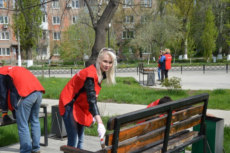 Заводчане АКХЗ вышли на субботник (ФОТОРЕПОРТАЖ) (фото) - фото 1 Заводчане АКХЗ вышли на субботник (ФОТОРЕПОРТАЖ) (фото) - фото 1
