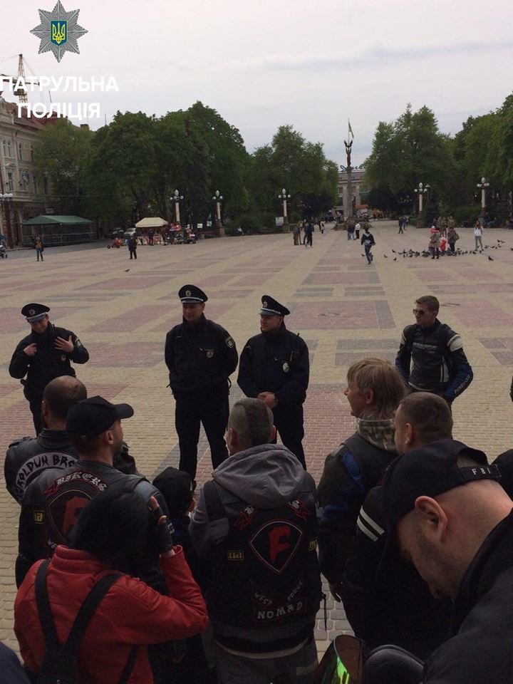 Тернополем проїхалась колона мотоциклістів (фото) (фото) - фото 1 Тернополем проїхалась колона мотоциклістів (фото) (фото) - фото 1