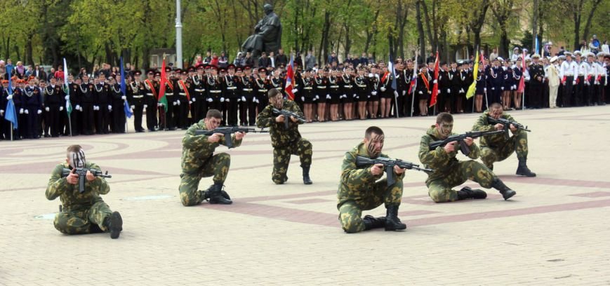 солдаты солдаты
