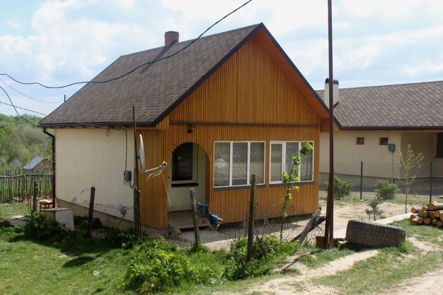 Один день з життя циганського табору на Ужгородщині: фоторе..., фото-3 Один день з життя циганського табору на Ужгородщині: фоторепортаж, фото-3