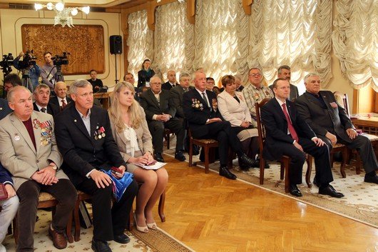 Соцподдержка чернобыльцев Крыма: В этом году в бюджете республики предусмотрено в среднем по 4 тыс руб на человека (ФОТО) (фото) - фото 1 Соцподдержка чернобыльцев Крыма: В этом году в бюджете республики предусмотрено в среднем по 4 тыс руб на человека (ФОТО) (фото) - фото 1