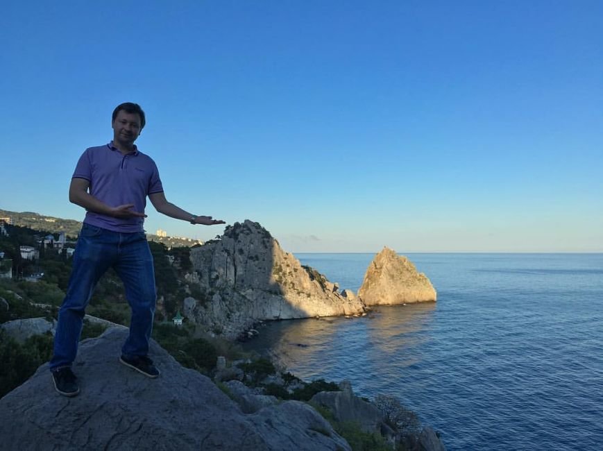 Лидеру российских геев не понравилось в Крыму: кругом мусор и разруха (фото) - фото 1 Лидеру российских геев не понравилось в Крыму: кругом мусор и разруха (фото) - фото 1