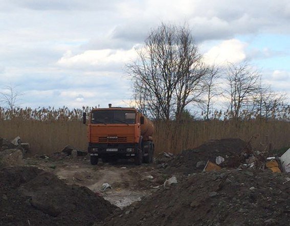 В Днепропетровске полиция раскрыла преступную схему утилизации опасных отходов (ФОТО) (фото) - фото 3 В Днепропетровске полиция раскрыла преступную схему утилизации опасных отходов (ФОТО) (фото) - фото 3