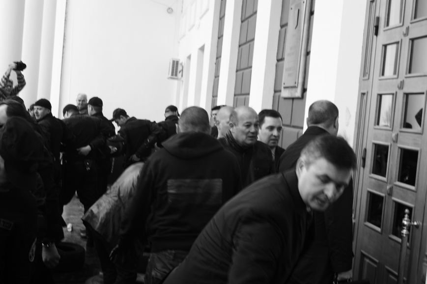 Полиция с титушками на службе у мэрии: Как в Одессе разгоняли мирный протест (ФОТО) (фото) - фото 1