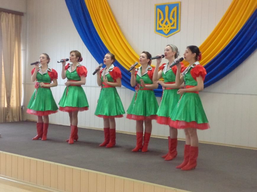 В Красноармейске (Покровске) торжественно почтили светлую память жертв и героический подвиг ликвидаторов аварии на Чернобыльской АЭС (фото) - фото 28 В Красноармейске (Покровске) торжественно почтили светлую память жертв и героический подвиг ликвидаторов аварии на Чернобыльской АЭС (фото) - фото 28