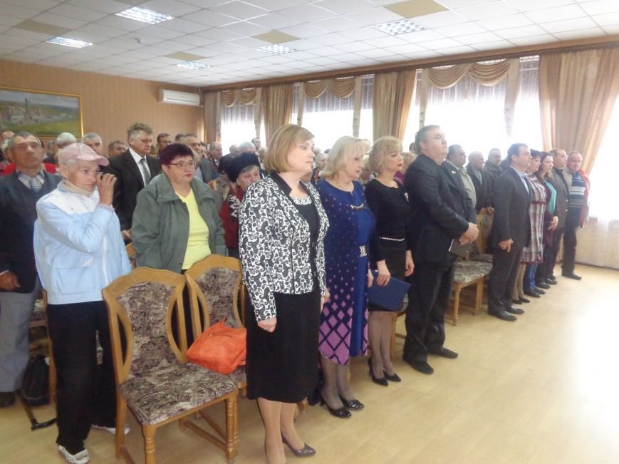 В Красноармейске (Покровске) торжественно почтили светлую память жертв и героический подвиг ликвидаторов аварии на Чернобыльской АЭС (фото) - фото 18 В Красноармейске (Покровске) торжественно почтили светлую память жертв и героический подвиг ликвидаторов аварии на Чернобыльской АЭС (фото) - фото 18