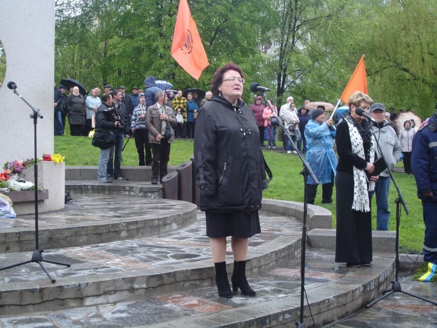 Чорнобильська катастрофа: мітинг-реквієм у Білій Церкві (фото) - фото 8 Чорнобильська катастрофа: мітинг-реквієм у Білій Церкві (фото) - фото 8
