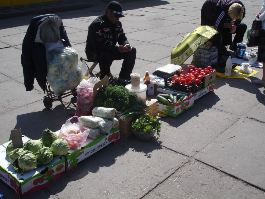 У Білій Церкві знов боряться зі стихійною торгівлею (фото) - фото 5 У Білій Церкві знов боряться зі стихійною торгівлею (фото) - фото 5