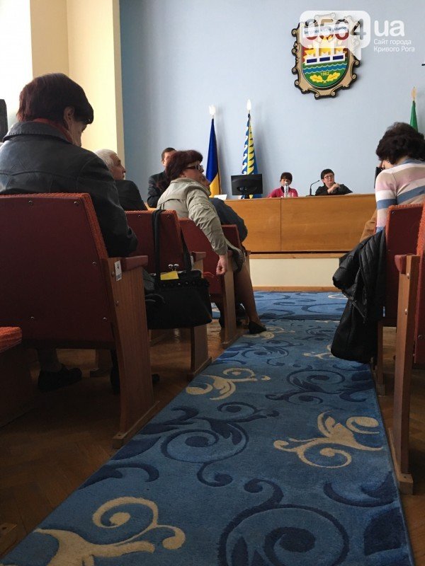 В Кривом Роге: депутаты против трансляции сессии, в Терновском районе патриоты назвали улицы в честь погибших бойцов АТО, а в Ингулецком - в честь мэра (фото) - фото 2 В Кривом Роге: депутаты против трансляции сессии, в Терновском районе патриоты назвали улицы в честь погибших бойцов АТО, а в Ингулецком - в честь мэра (фото) - фото 2