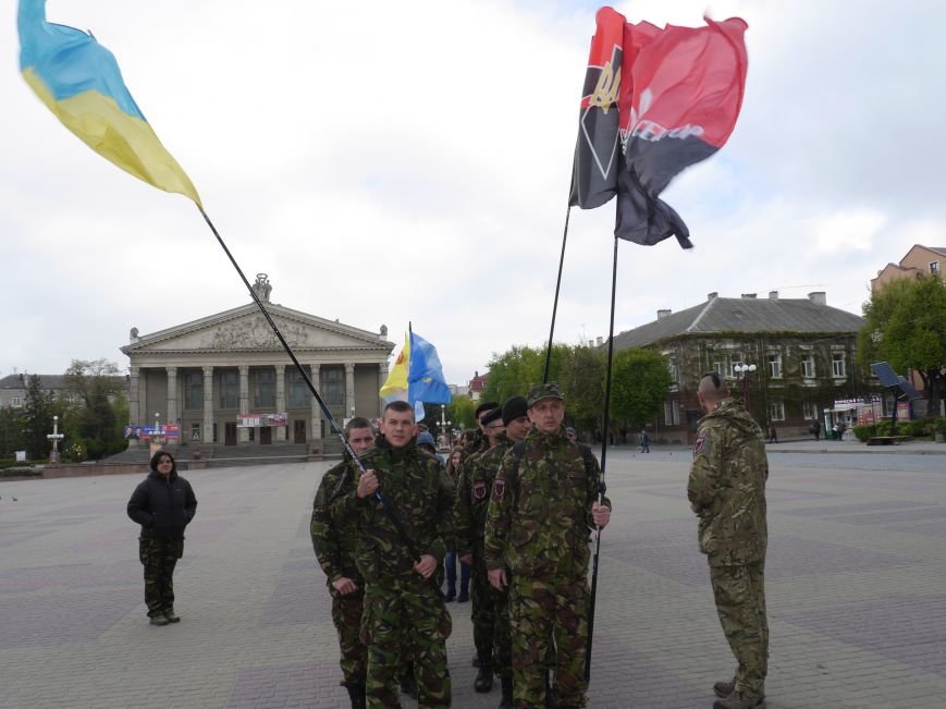 У парку Топільче буде алея на честь загиблих в АТО Героїв Тернопільщини (Фоторепортаж) (фото) - фото 1 У парку Топільче буде алея на честь загиблих в АТО Героїв Тернопільщини (Фоторепортаж) (фото) - фото 1