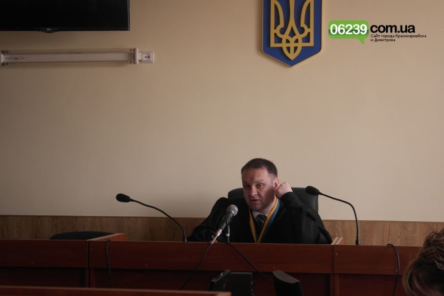 В Димитрове (Мирнограде) секретарь городского совета предстал пред судом - как и сам мэр (фото) - фото 3 В Димитрове (Мирнограде) секретарь городского совета предстал пред судом - как и сам мэр (фото) - фото 3