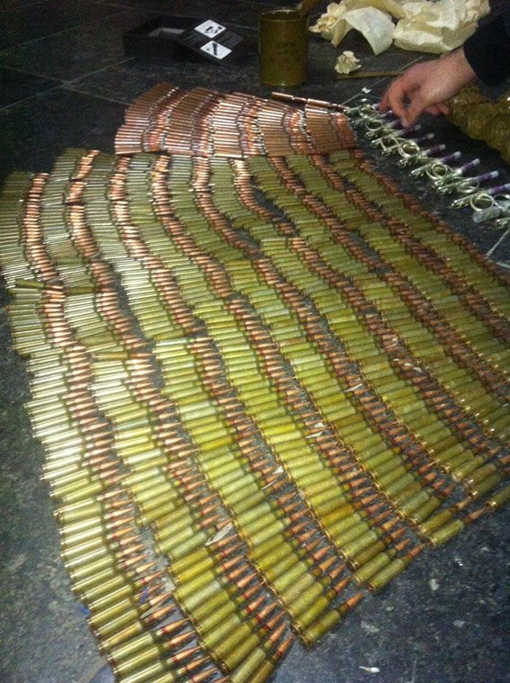 На железнодорожном вокзале Днепропетровска у военного обнаружены гранаты и патроны (ФОТО) (фото) - фото 2 На железнодорожном вокзале Днепропетровска у военного обнаружены гранаты и патроны (ФОТО) (фото) - фото 2