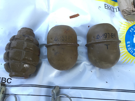 На территории одесского парка обнаружили схрон с боеприпасами (фото) - фото 1