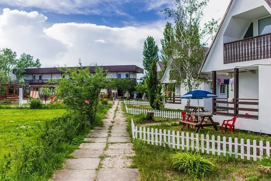 Обзор 5 лучших баз отдыха в курортной Затоке (фото) - фото 12 Обзор 5 лучших баз отдыха в курортной Затоке (фото) - фото 12