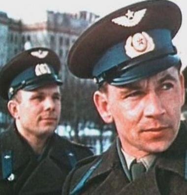 Прогулки по Запорожью с Романом Акбашем: гуляем возле пере..., фото-2 Прогулки по Запорожью с Романом Акбашем: гуляем возле перекрестка Металлургов-Хмельницкого, фото-2