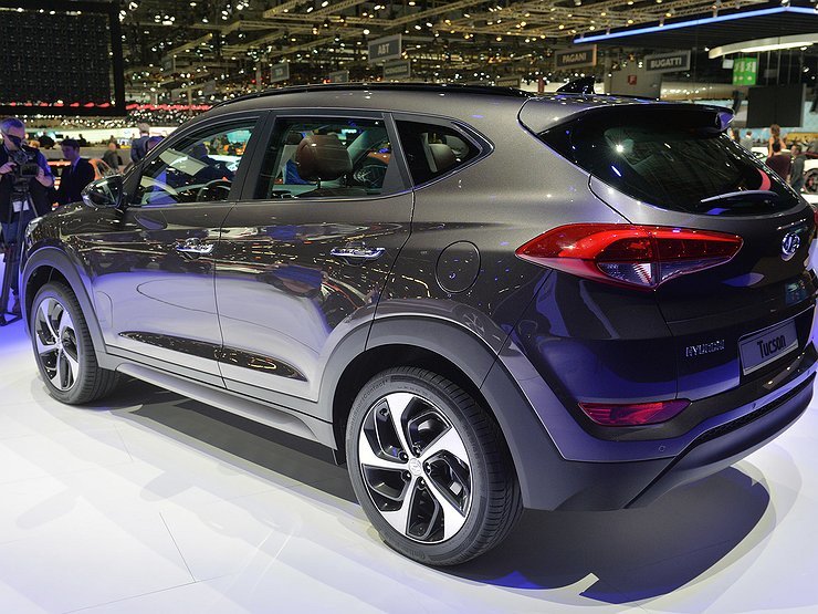 04-2016-hyundai-tucson-geneva-1.jpg.740x555_q85_box-107,0,1813,1280_crop_detail_upscale 04-2016-hyundai-tucson-geneva-1.jpg.740x555_q85_box-107,0,1813,1280_crop_detail_upscale