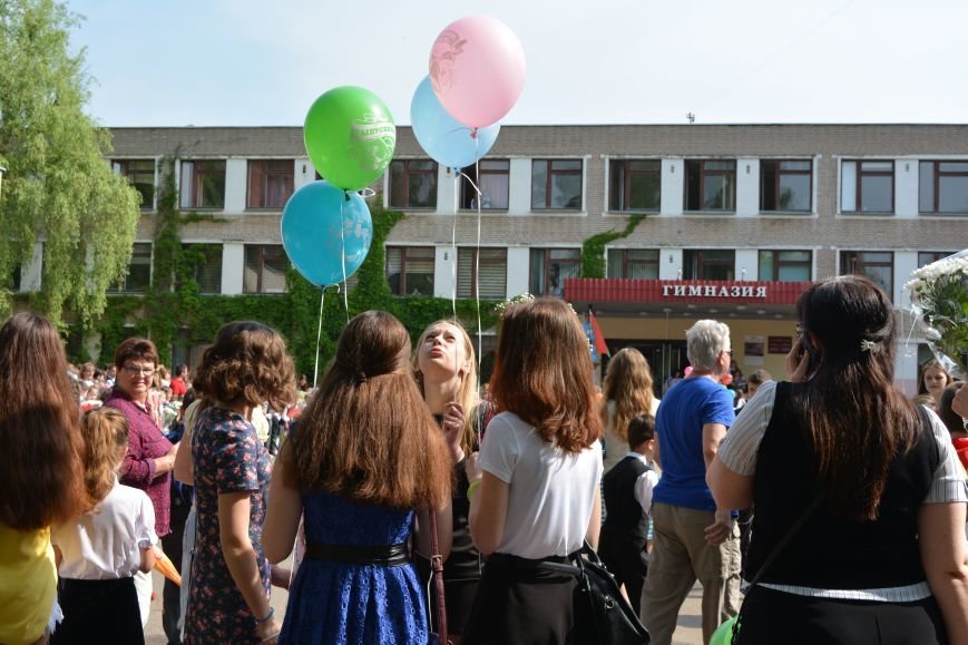 В Новополоцке прозвенел последний звонок. Фоторепортаж из гимназии №1, фото-29