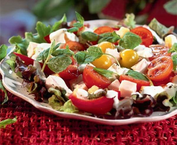 Салат-Радужный-с-копченой-курицей. Салат-Радужный-с-копченой-курицей.