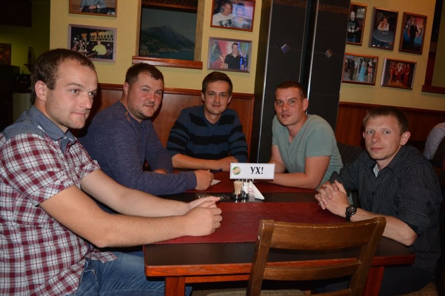 «Ох, и жарко сегодня было в PLAZA Вернисаж!» В Новополоцке сыграли в 20-ю игру Pub Quiz (+ фото), фото-1