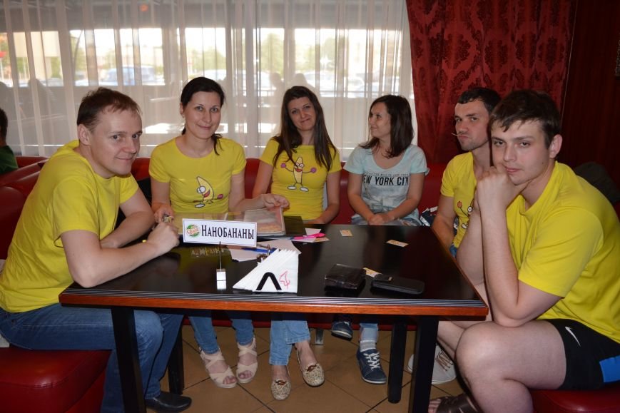 «Ох, и жарко сегодня было в PLAZA Вернисаж!» В Новополоцке сыграли в 20-ю игру Pub Quiz (+ фото), фото-6