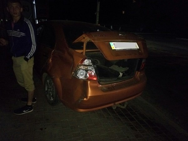 загружено (2) загружено (2)