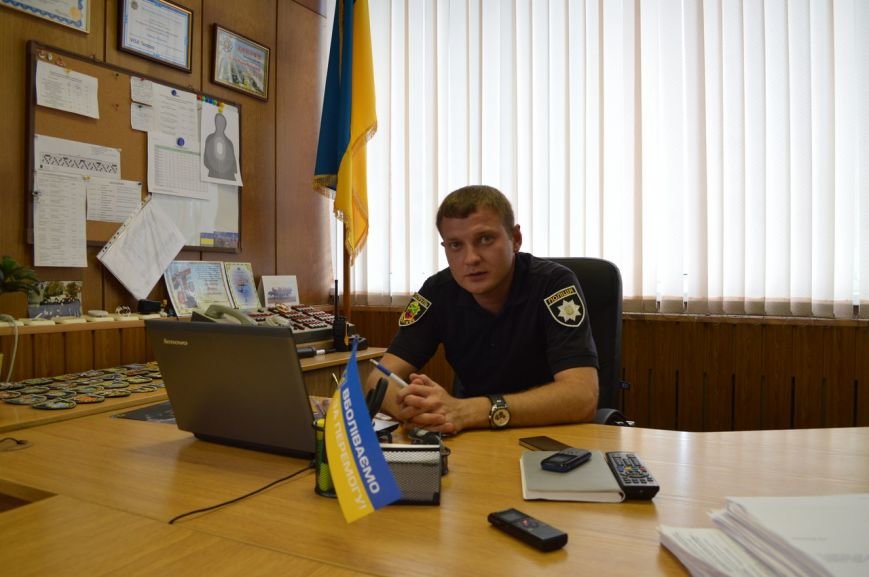 Роман Пилипенко о портрете Бандеры в кабинете, курьезных в..., фото-6 Роман Пилипенко о портрете Бандеры в кабинете, курьезных вызовах и будущем велопатруле, фото-6