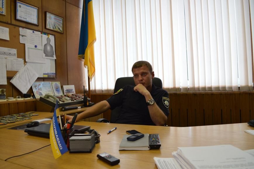 Роман Пилипенко о портрете Бандеры в кабинете, курьезных в..., фото-2 Роман Пилипенко о портрете Бандеры в кабинете, курьезных вызовах и будущем велопатруле, фото-2
