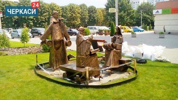 Монахи-3 Монахи-3