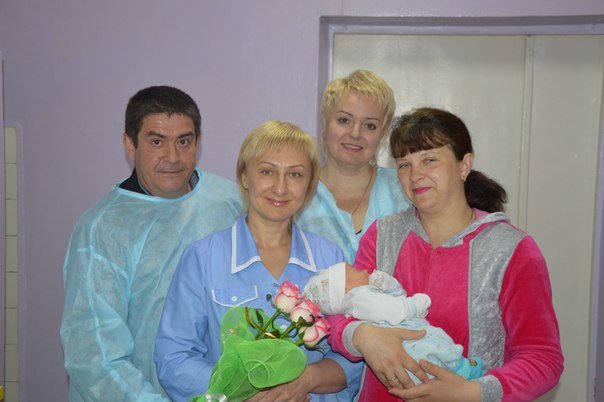 Семья Кострыкиных и новорожденный Семён Семья Кострыкиных и новорожденный Семён