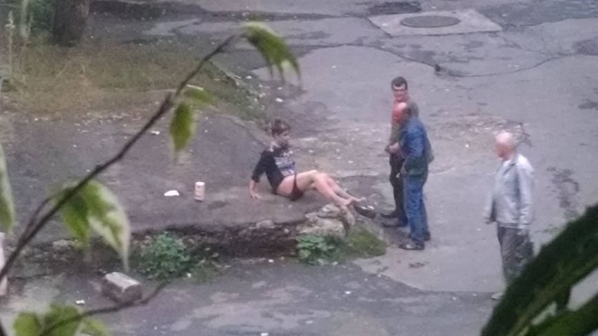 У Тернополі парочка займалась сексом прямо посеред міста - фото 1