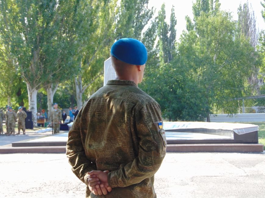 Тем, кто стоял насмерть: в Николаеве открыли памятник героя..., фото-6 Тем, кто стоял насмерть: в Николаеве открыли памятник героям-десантникам (ФОТОРЕПОРТАЖ), фото-6