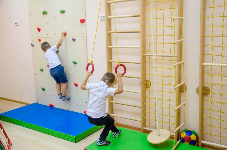 7 ... спортивна зала, 7 ... спортивна зала,