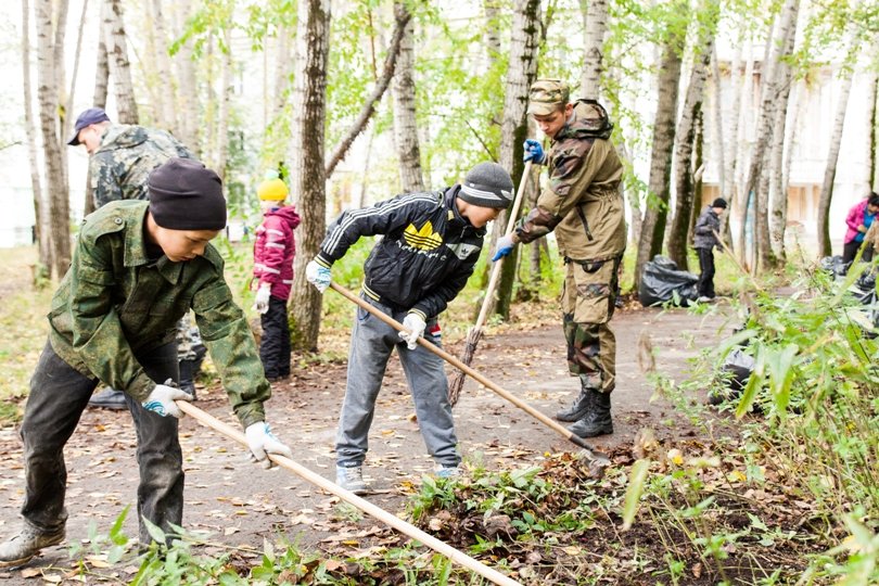 Жители южной части Полевского совместными усилиями прибрал..., фото-10 Жители южной части Полевского совместными усилиями прибрали парк, фото-10